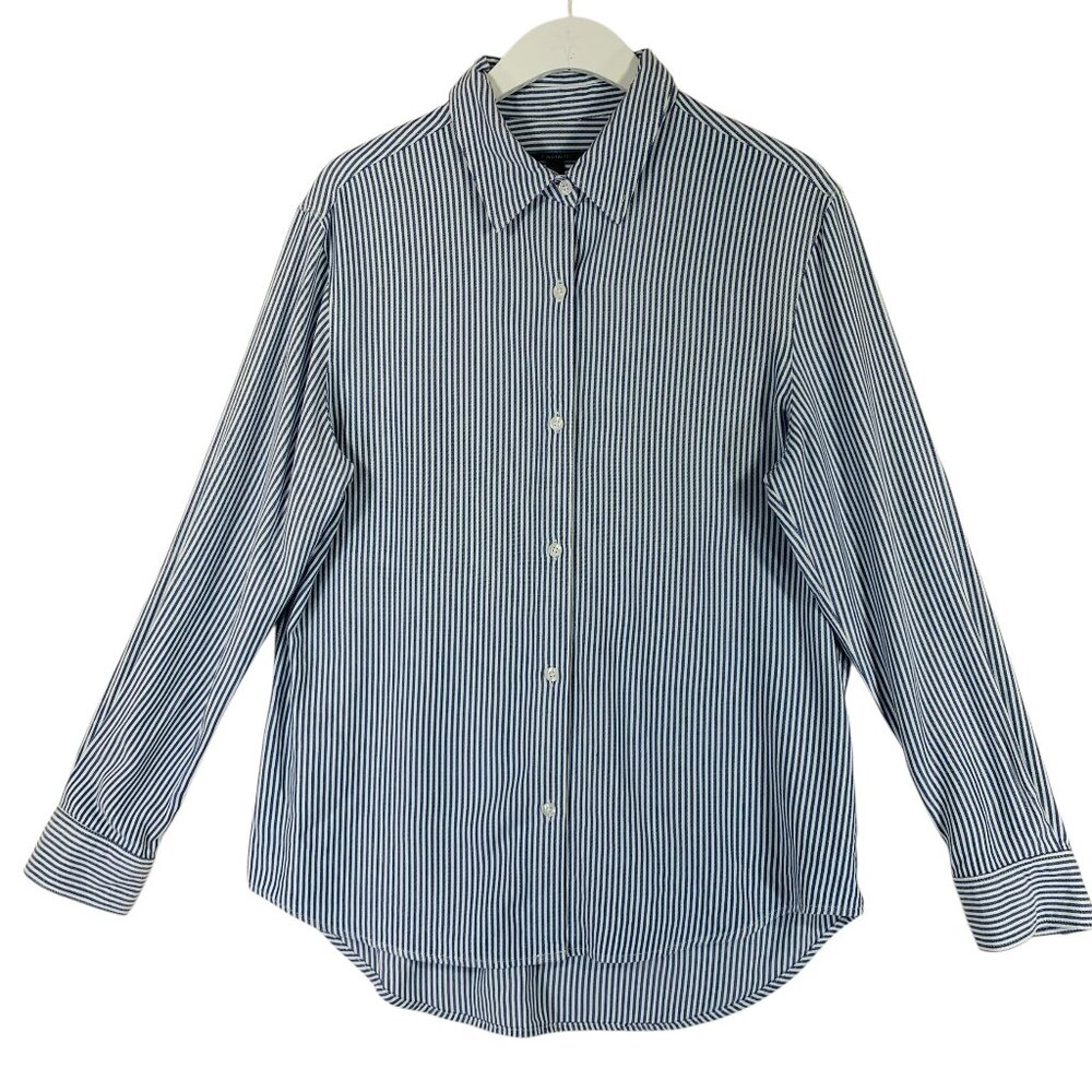 Tahari Women’s Button down blouse top Size med blue and white